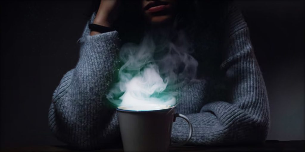 endometriosis_girl_drinking
